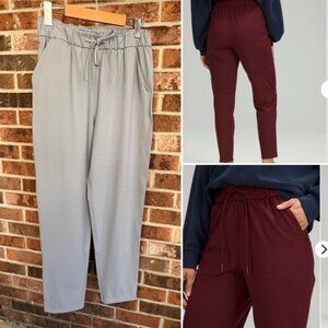 Lululemon ^  2021 Stretch High Rise Pant EUC. Size 6